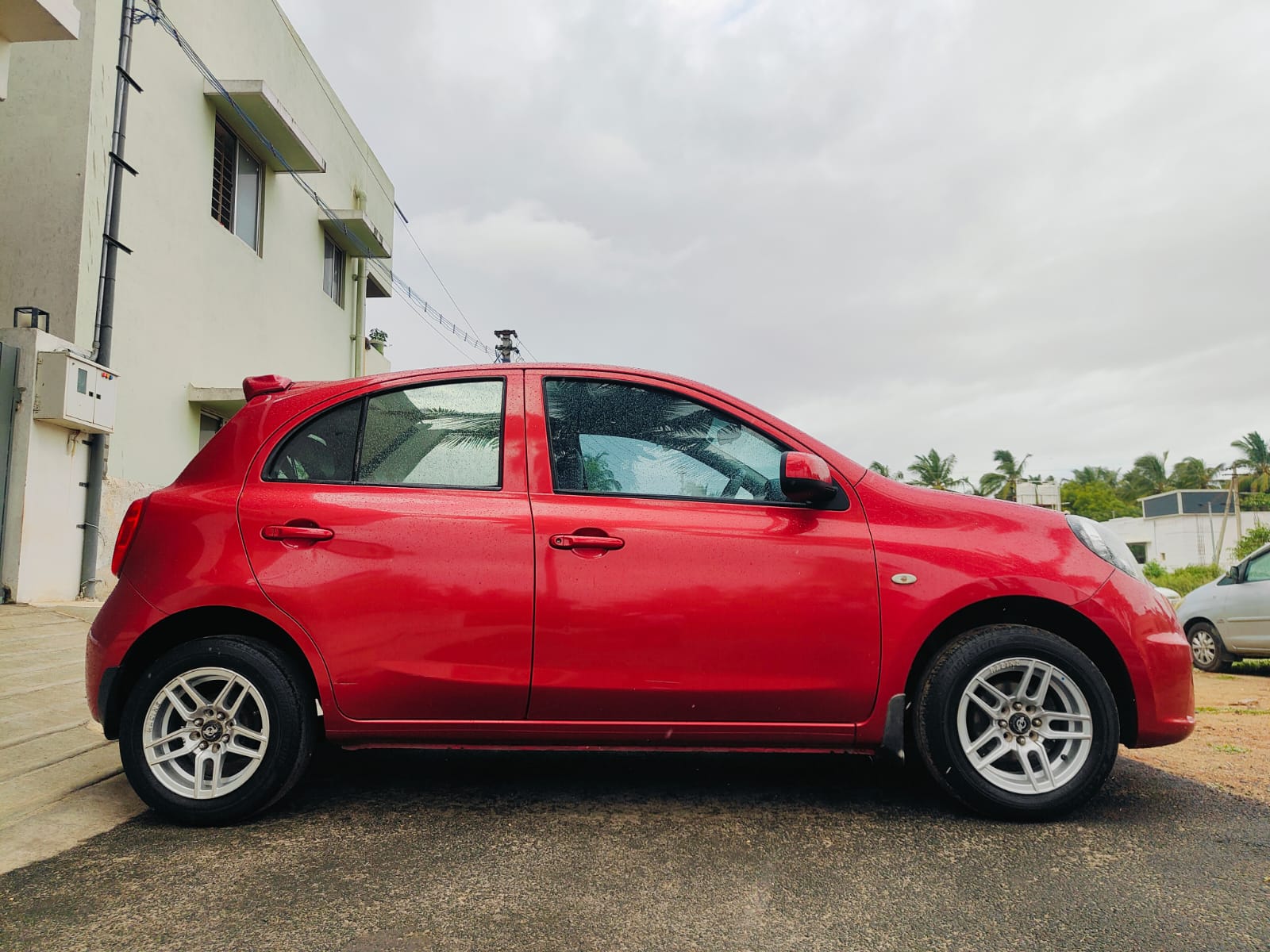 Nissan Micra Active - Image 9